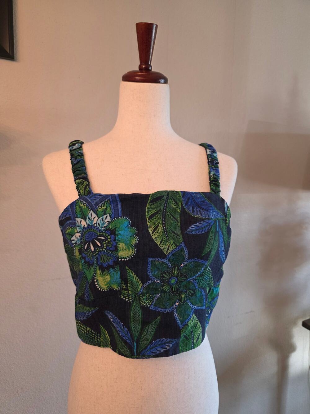 Rachel Zoe Women's Cropped Tank Top SZ Large Vacation Resort Beach